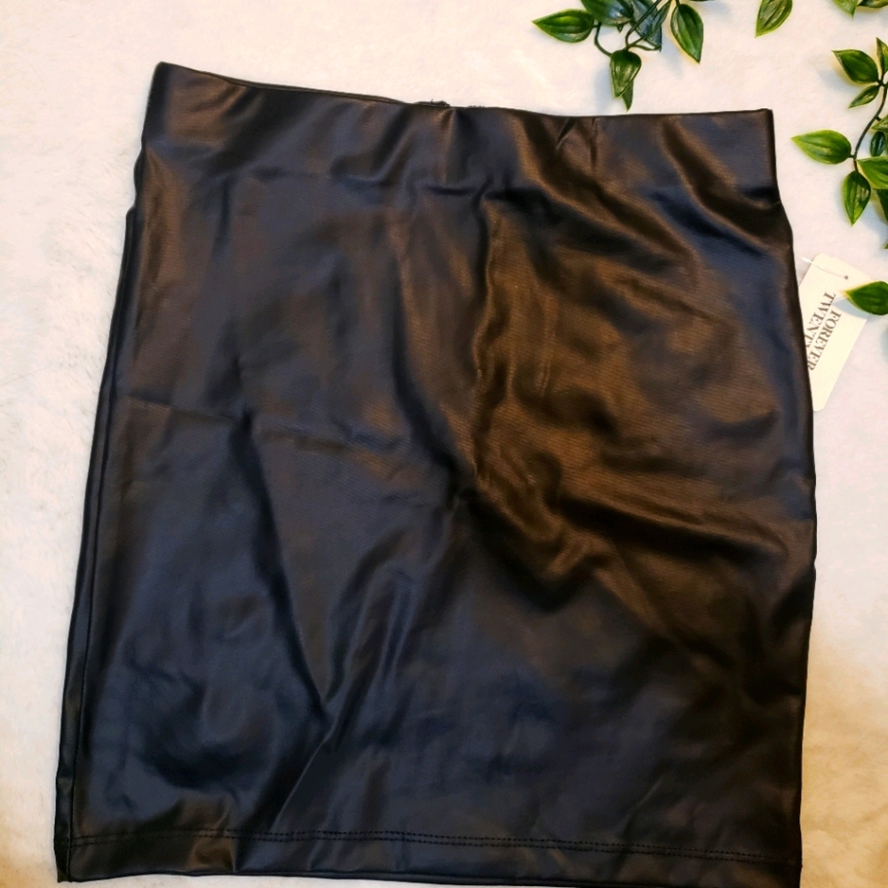 Faux leather skirt